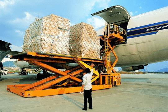 air freight loading